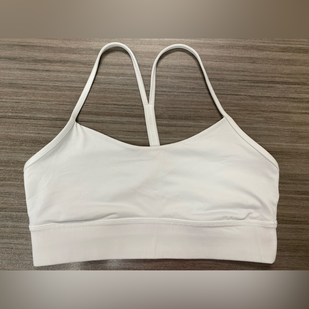 🤍 Lululemon White Racerback Sports Bra 🤍 Med - Large - See Measurements